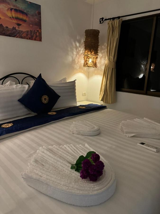 Istanbul Boutique Hotel Patong Exterior photo